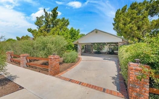 22251 Bassett St, Canoga Park, CA 91303