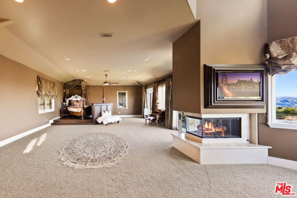 The Estates at the Oaks 25315 PRADO DE LOS SUENOS