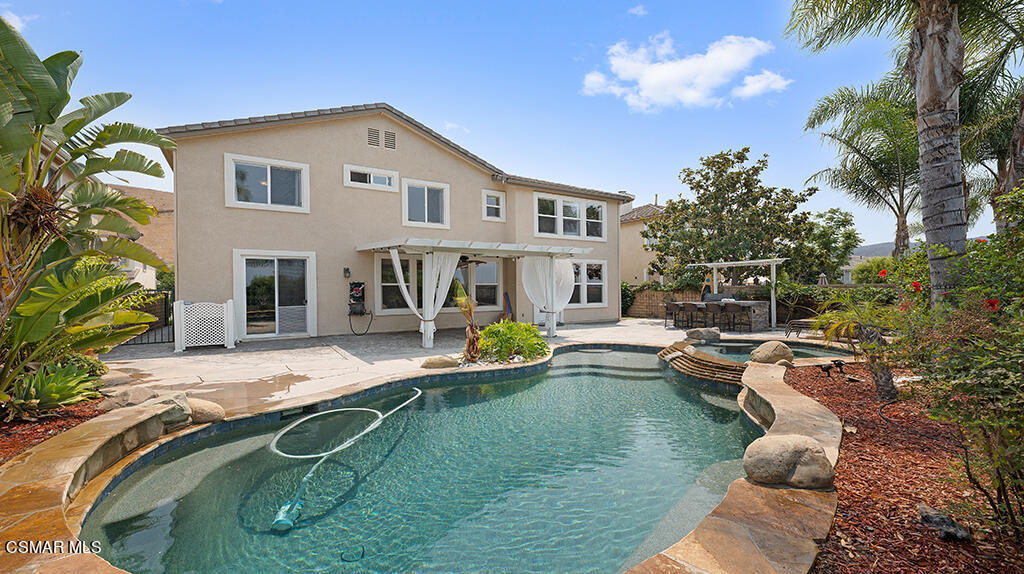 3443 Pine View Dr, Simi Valley, CA 93065