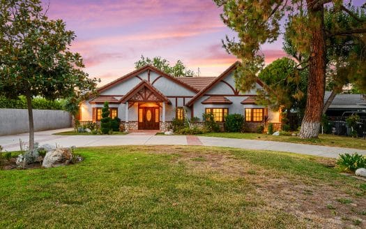 23121 Califa St, Woodland Hills, CA 91367