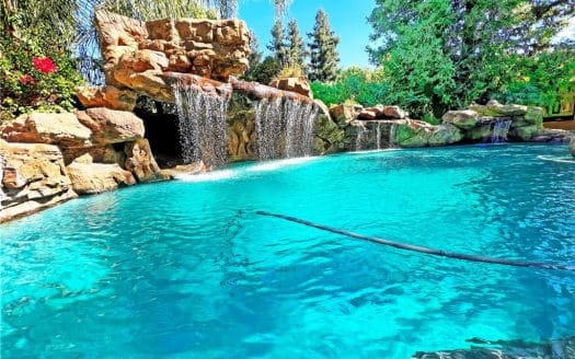 4411 Natoma Ave, Woodland Hills, CA 91364