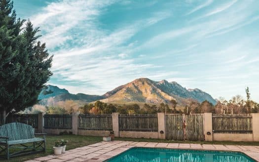 Woodland Hills Pool Homes