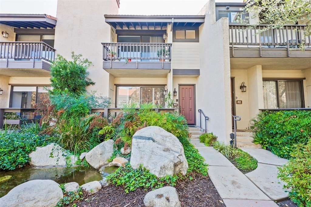 21730 Marylee Street #40 Woodland Hills