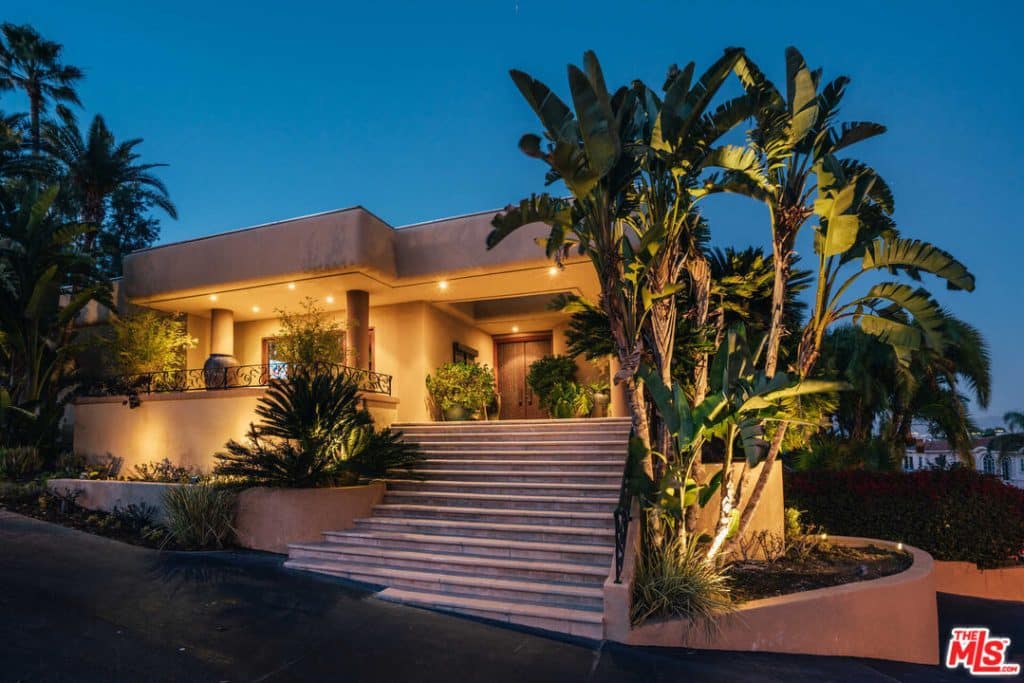 24359 La Masina Ct, Calabasas, CA 91302