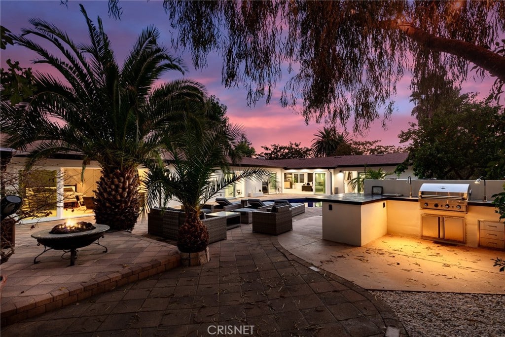 Remodeled Pool Home South of the Blvd