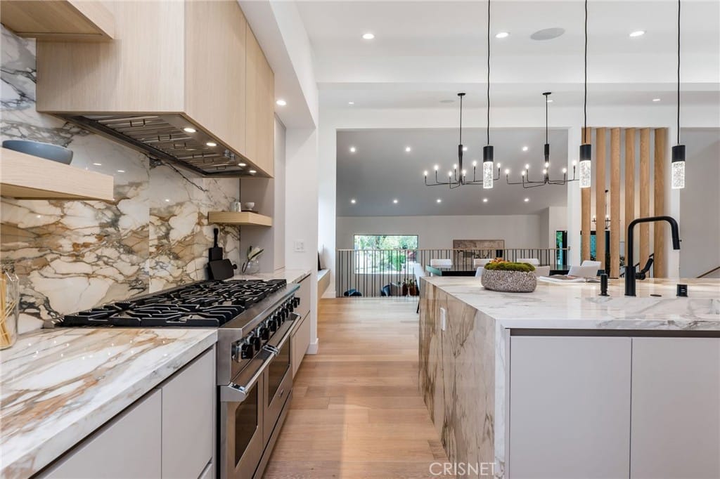 Gorgeous Executive Remodeled Woodland Hills Pool Home