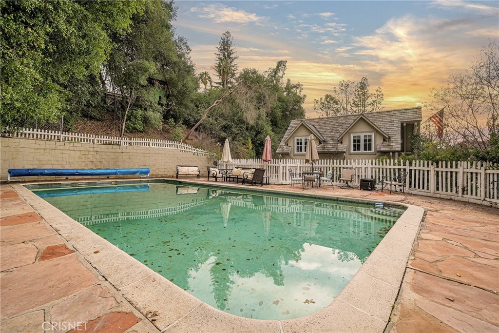 Take advantage of this excellent Woodland Hills Pool Home opportunity to own a truly unique and amazing abode in one of the most excellent neighborhoods!