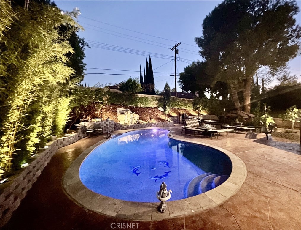 Elegant South Woodland Hills Pool Home