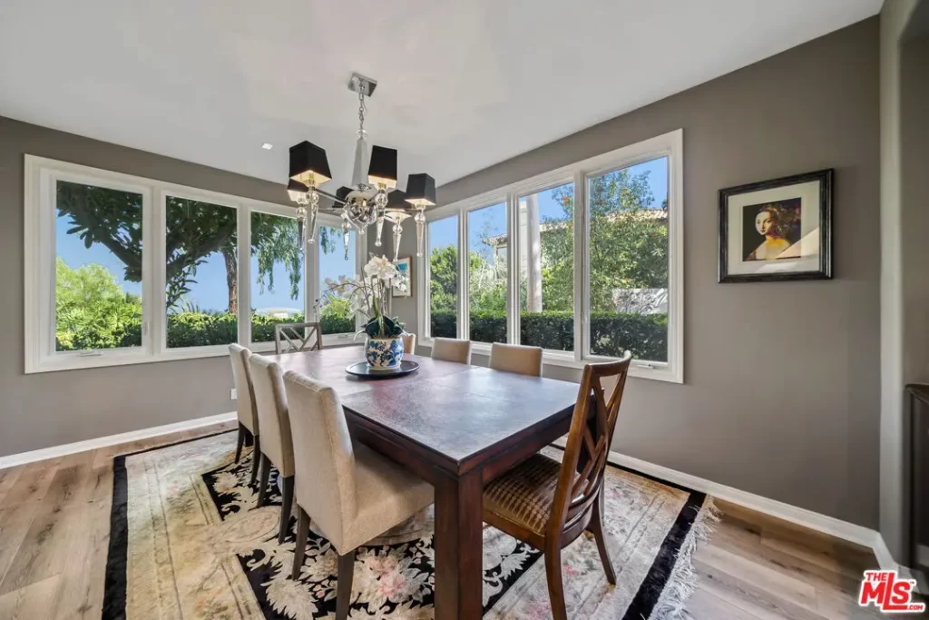 Custom Pool Home in Calabasas