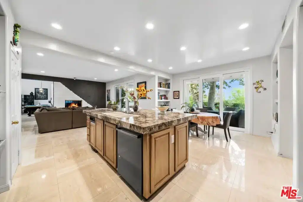 Custom Pool Home in Calabasas