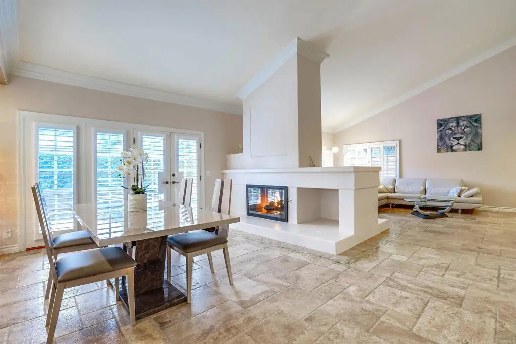 Vista Pointe single-story pool home