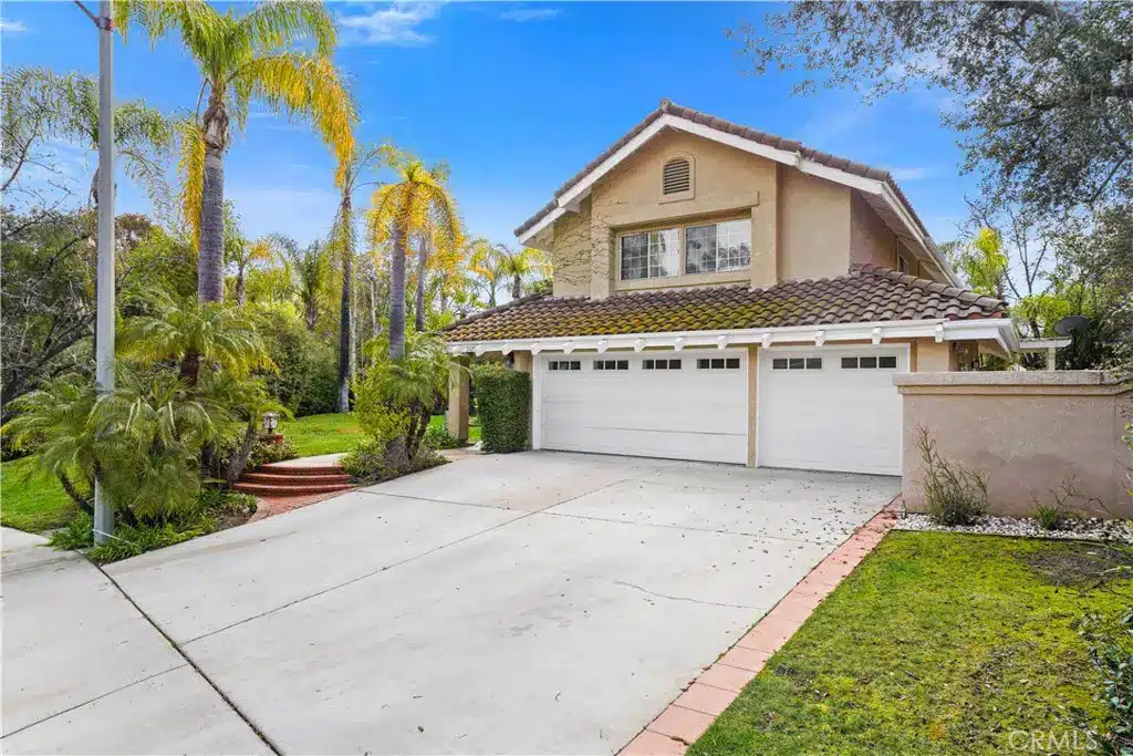 Calabasas Hills Estate Pool Home