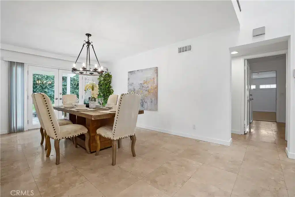 Calabasas Hills Estate Pool Home