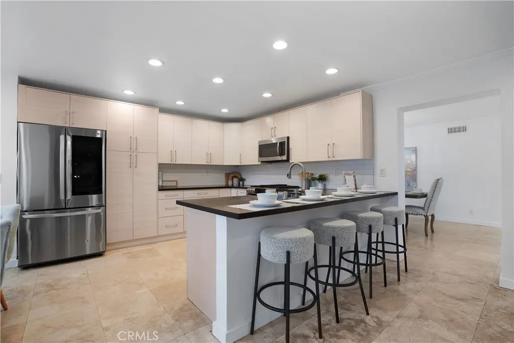 Calabasas Hills Estate Pool Home