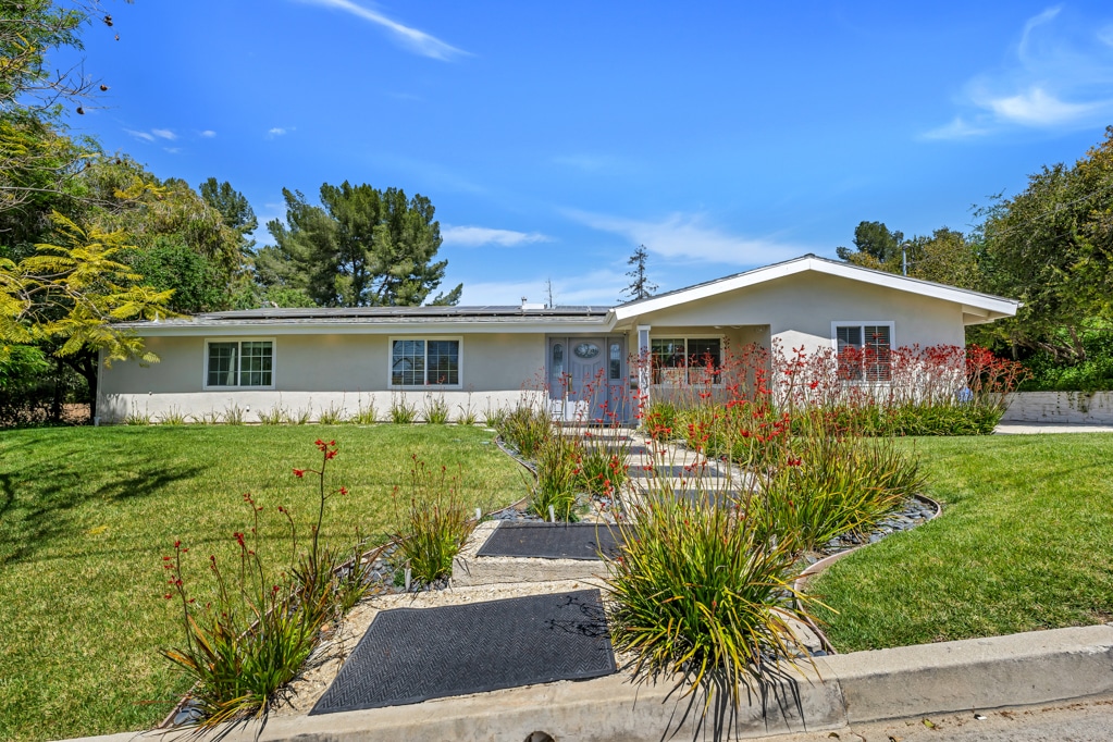 20859 Exhibit Pl, Woodland Hills home for lease in woodland hills