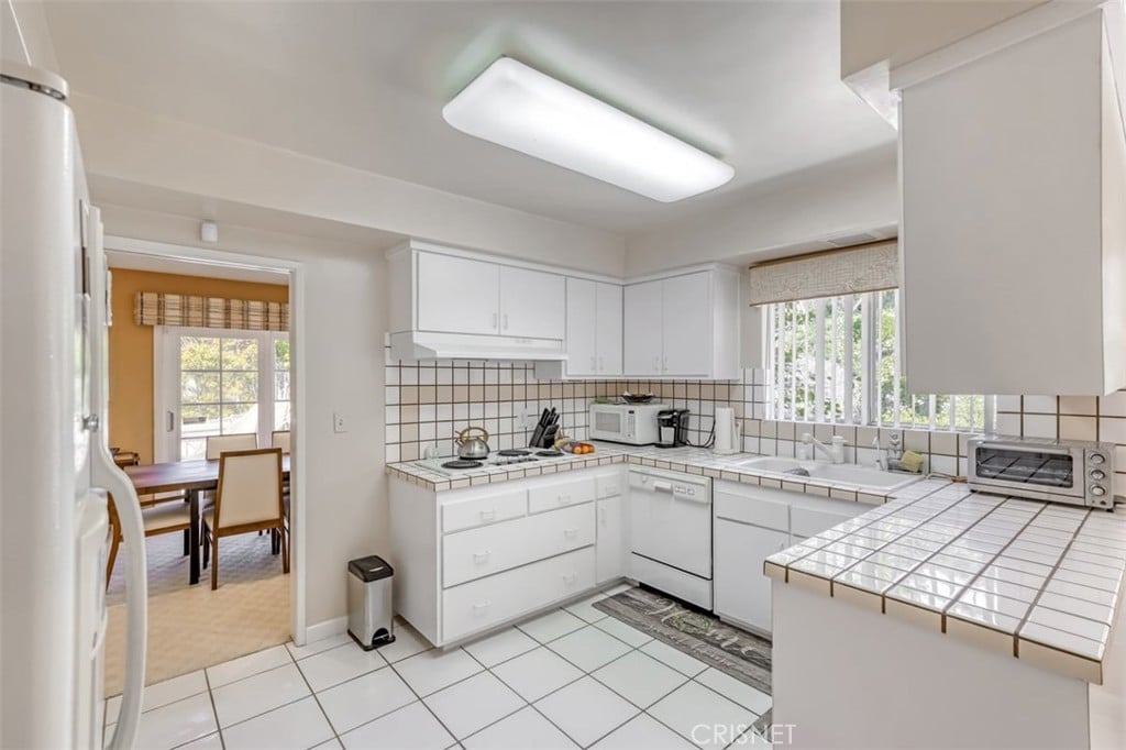 Mulwood mid century modern pool home