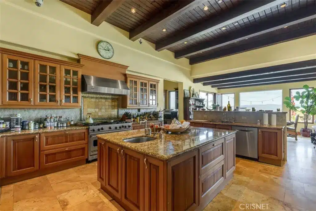 Calabasas Lifestyle Pool Estate