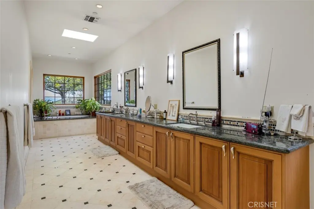 Calabasas Lifestyle Pool Estate