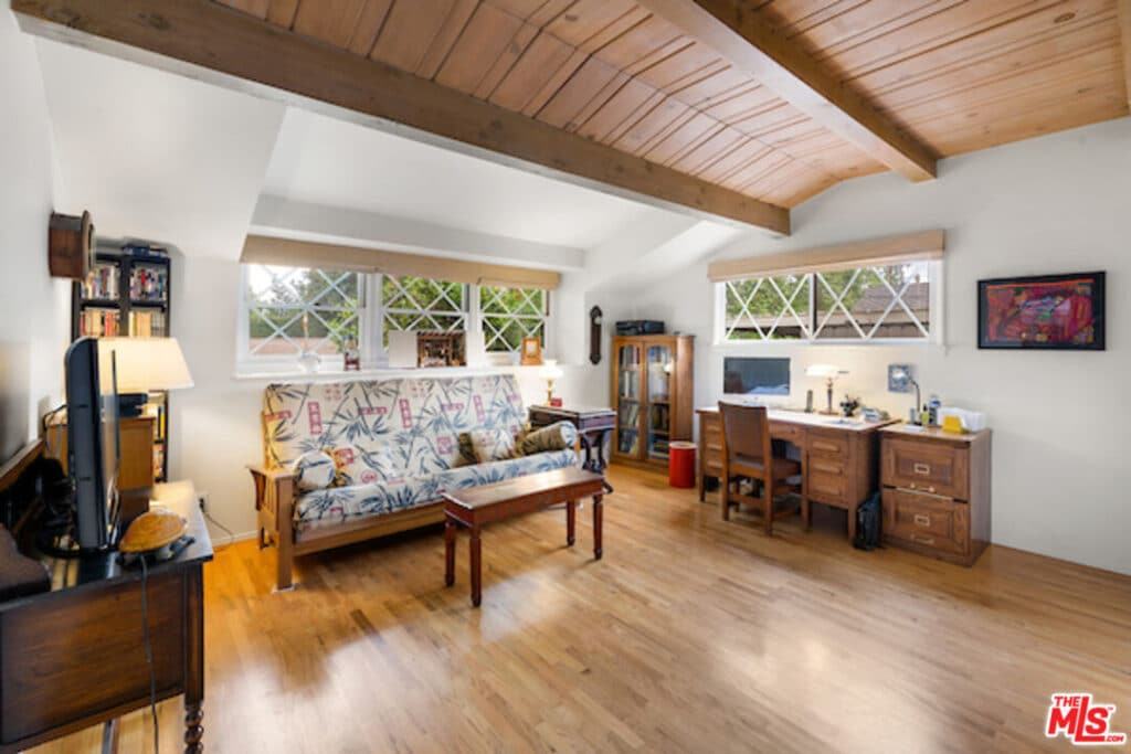 Stunning Woodland Hills Pool Property