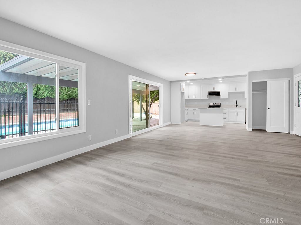 Pool Home Located in West Hills