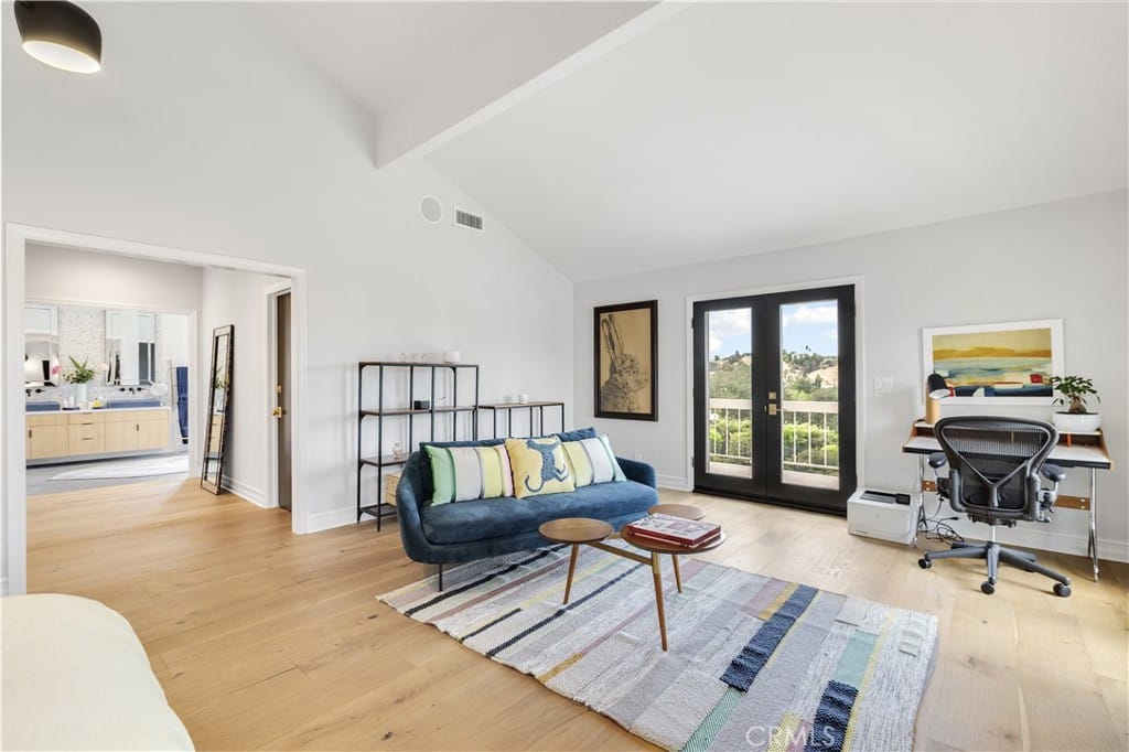 Magnificent Woodland Hills Pool Home