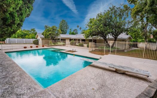 Retro Vibe Woodland Hills Pool Home
