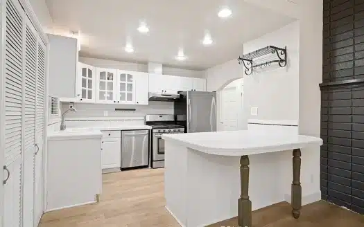 22919 Valerio St, West Hills, CA 91307