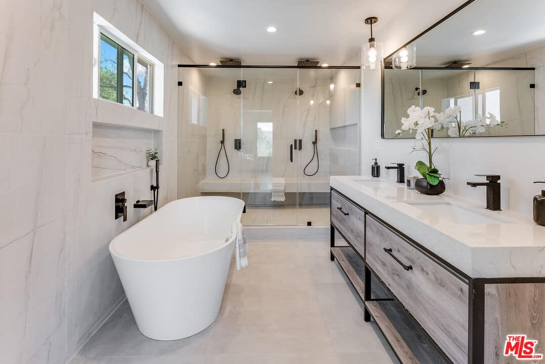 Paradise in Woodland Hills