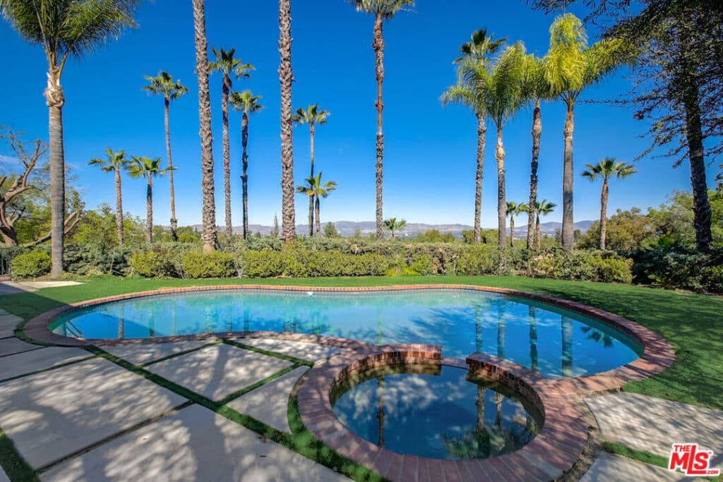 Stunning Woodland Hills Pool View Estate