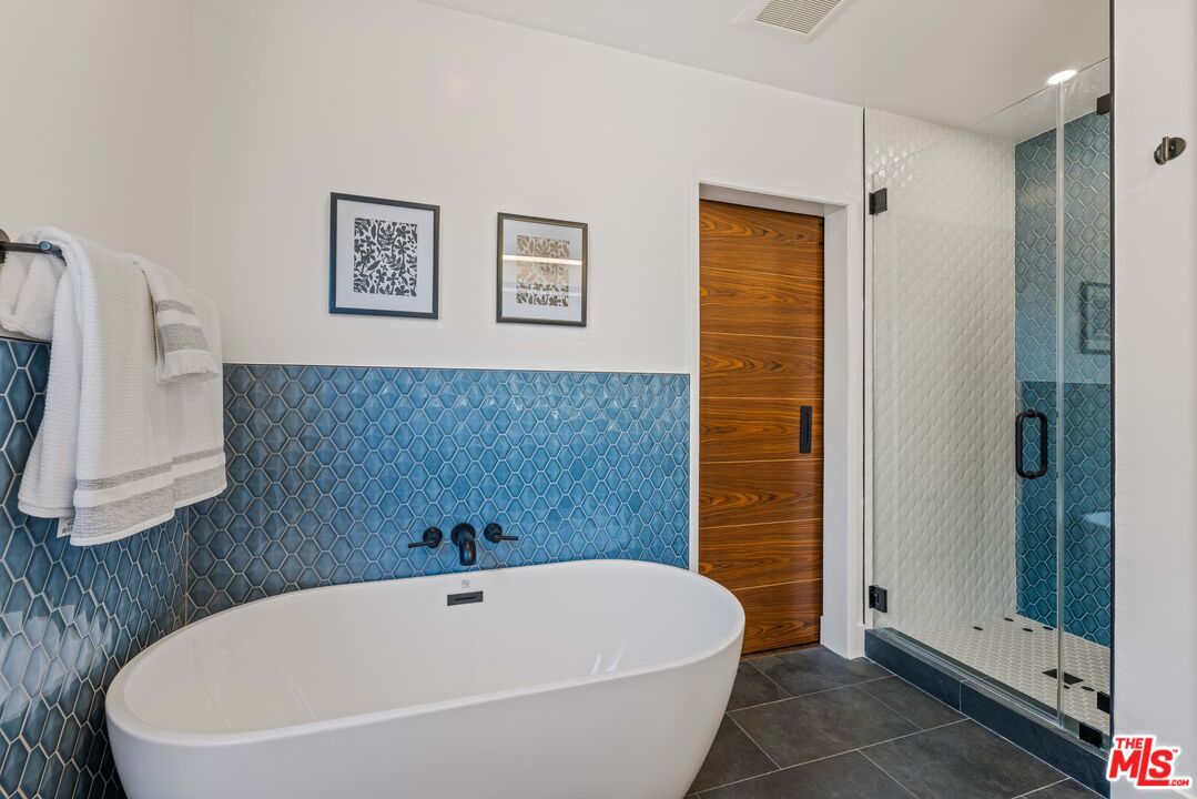 Modern Luxury Smart Home