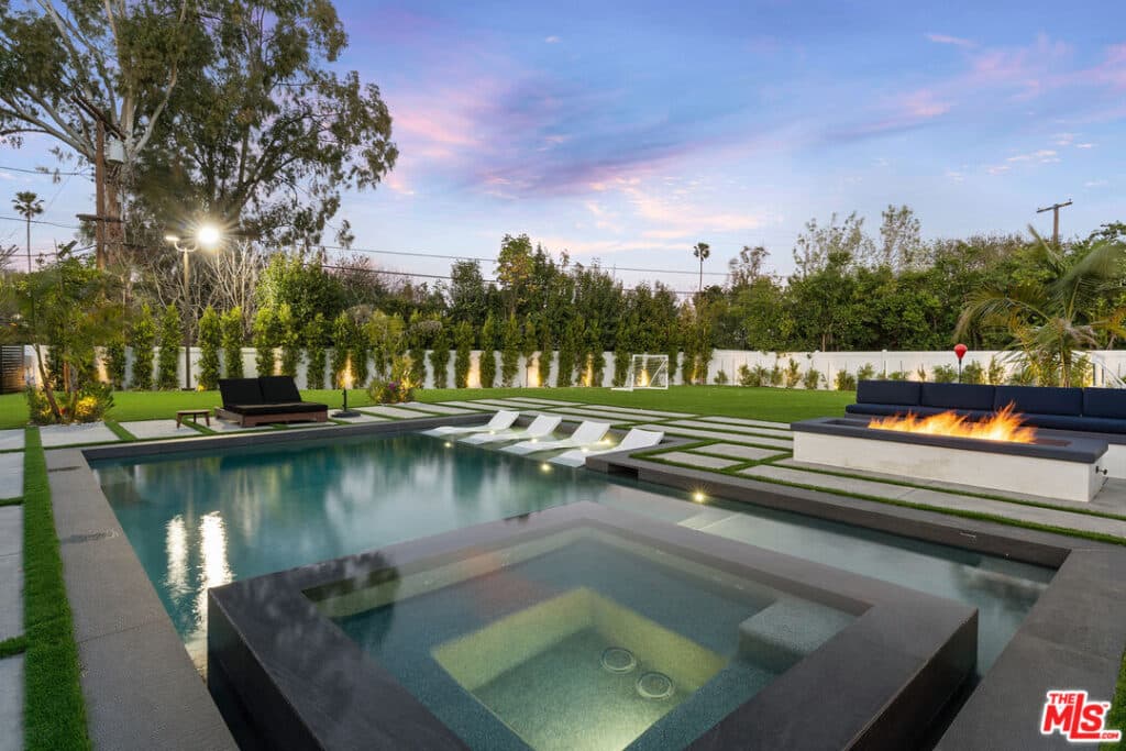 Exquisite Modern Pool Home