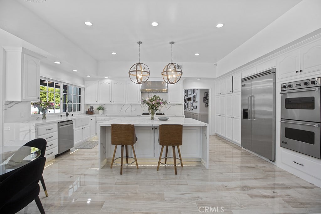 Two-Story Pool Residence in Woodland Hills