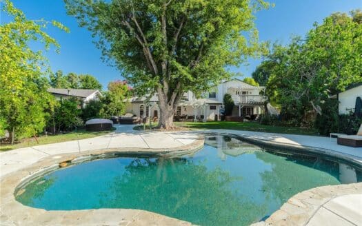 Walnut Acres Pool Estate