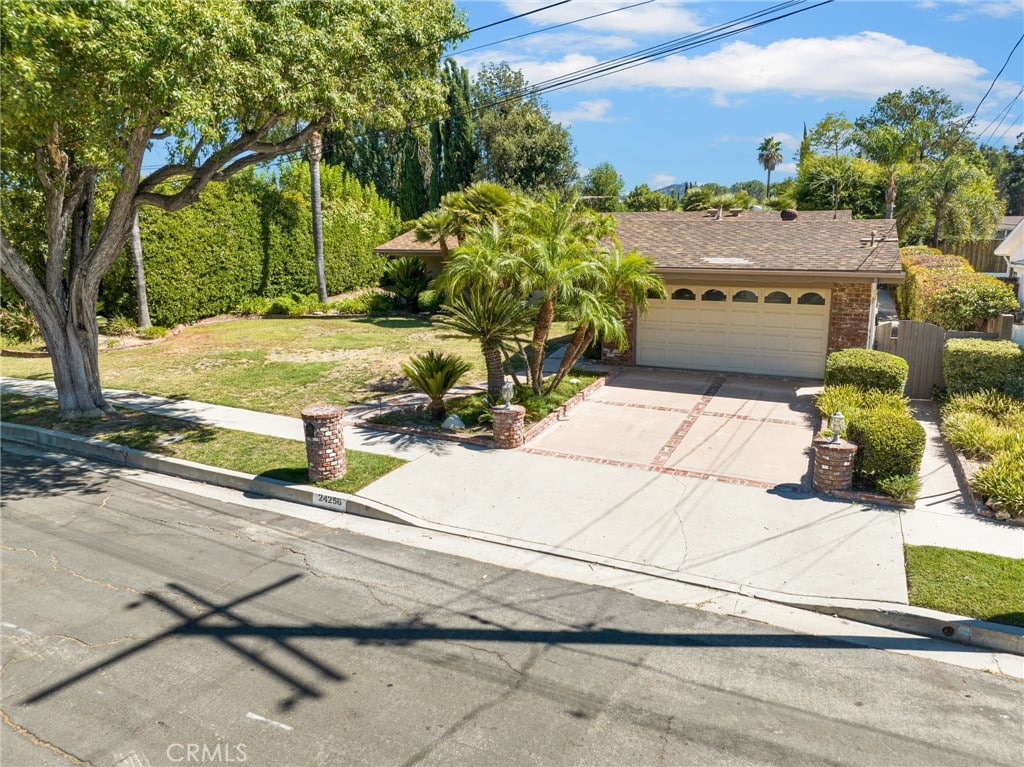 Woodland Hills single-story 4 bedroom pool home