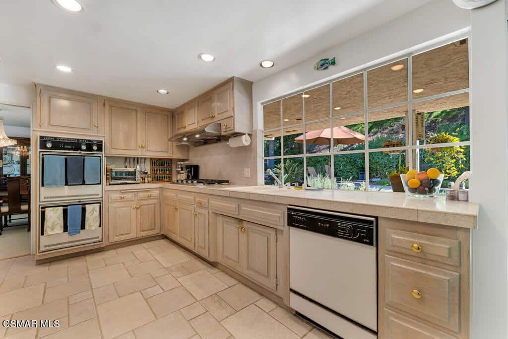 Secluded Pool Home in Woodland Hills