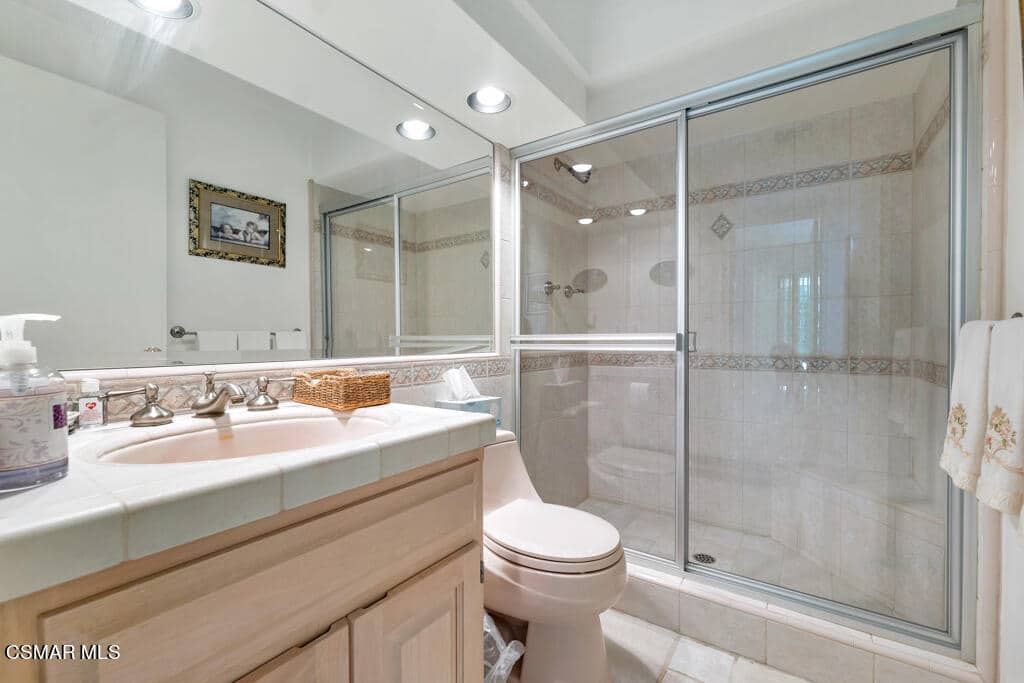 Secluded Pool Home in Woodland Hills