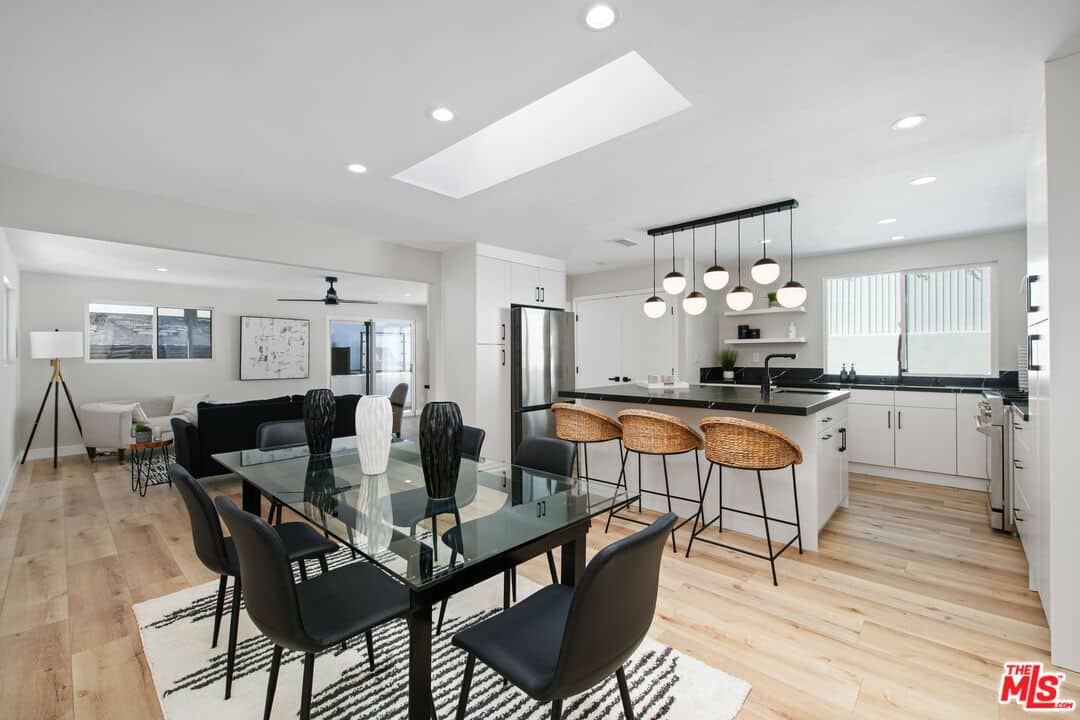 Revamped Pool Home in Woodland Hills