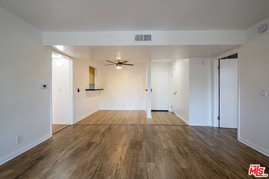 Elkwood Terrace Canoga Park Condo