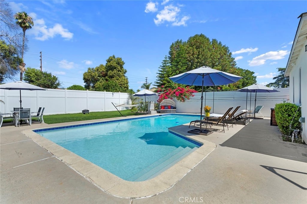 Turnkey Canoga Park Pool Home