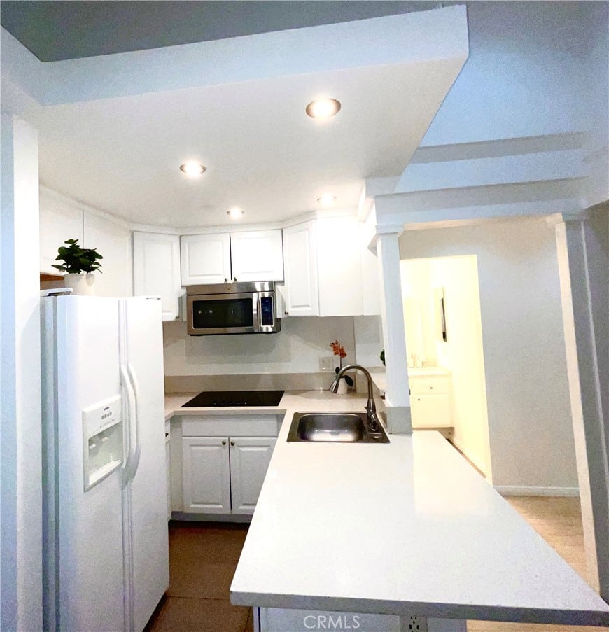 Modern Canoga Park Condo