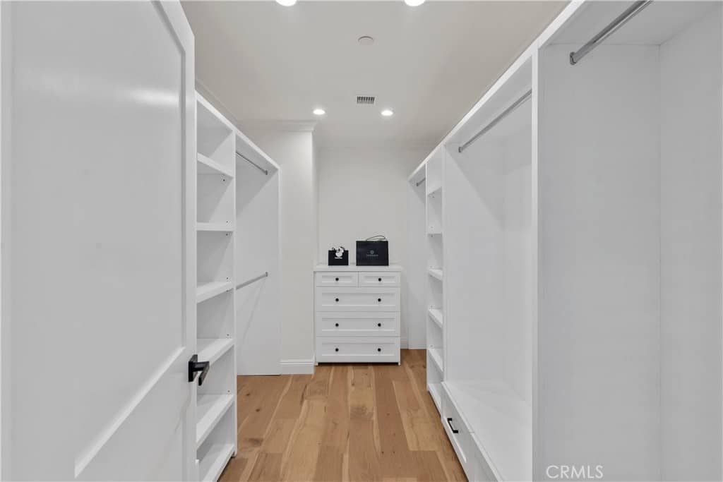 Beautifully Updated Pool Home