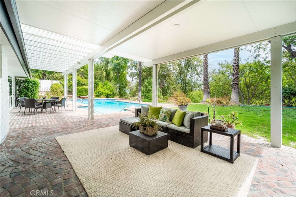 Woodland Hills Nature Lovers Pool Home