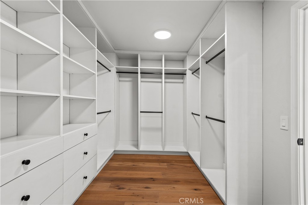 Luxurious Uasis in Calabasas Park Estates