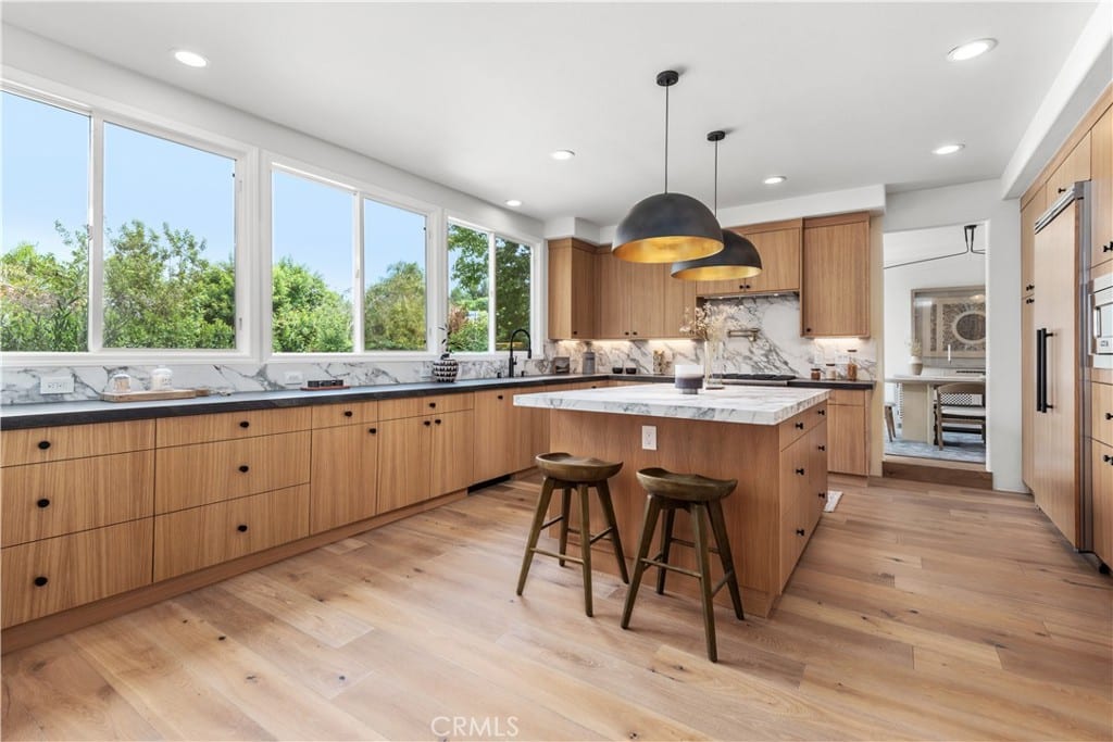 Luxurious Uasis in Calabasas Park Estates