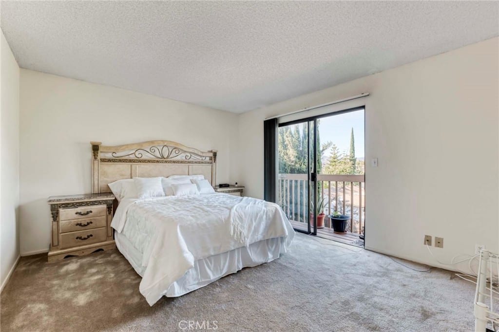 Delightful Canoga Park Condo