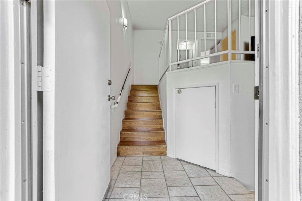 Delightful Canoga Park Condo