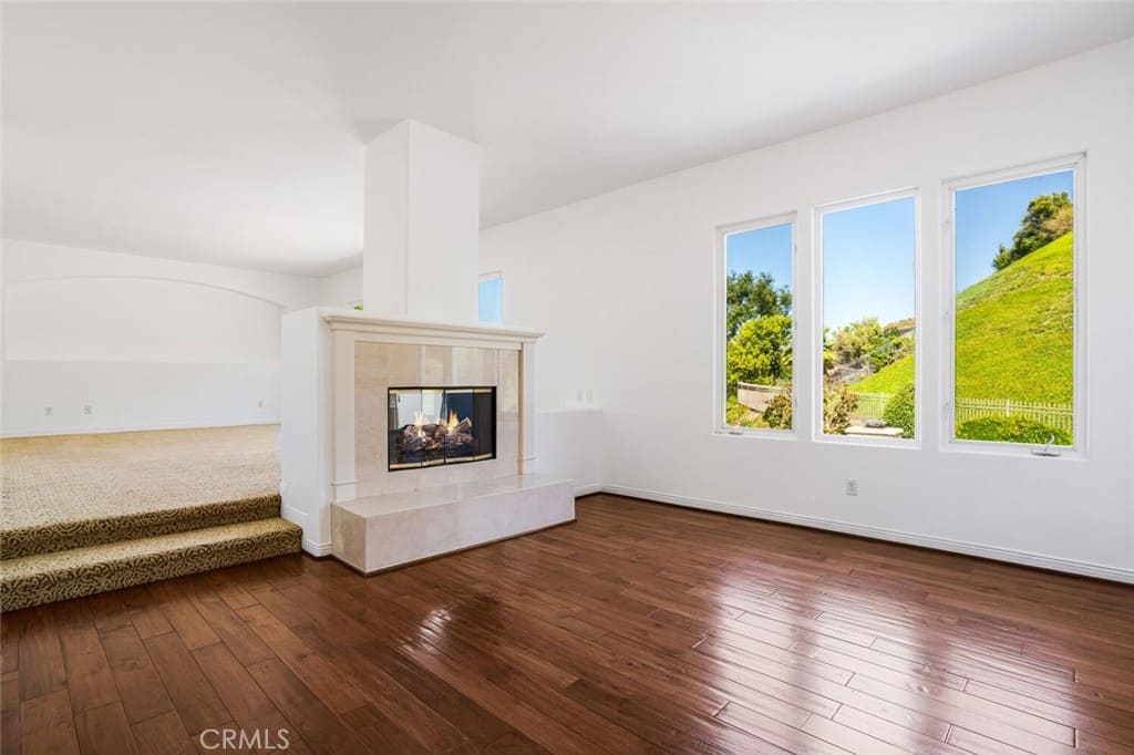 Exquisite Calabasas Pool Residence