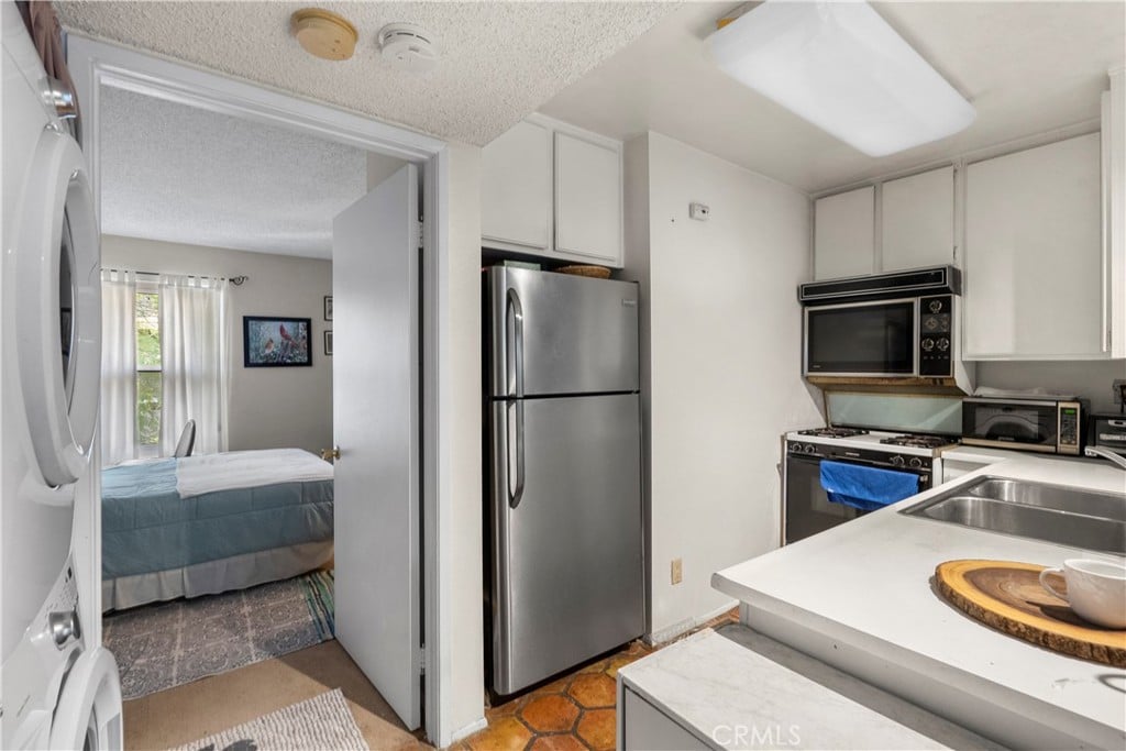 Carlson Circle Condo