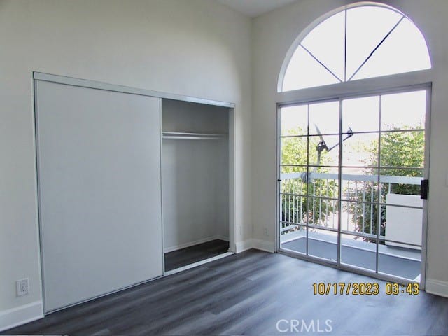 Charming Two-Story Townhome in Canoga Park