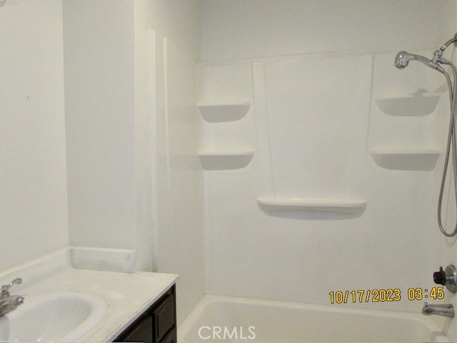 Charming Two-Story Townhome in Canoga Park